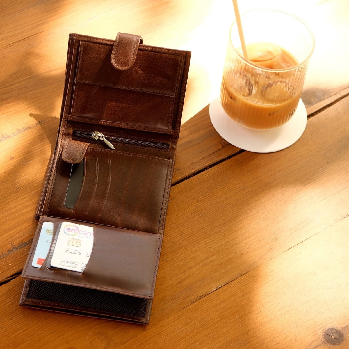 Voyager Wallet | The North Fox