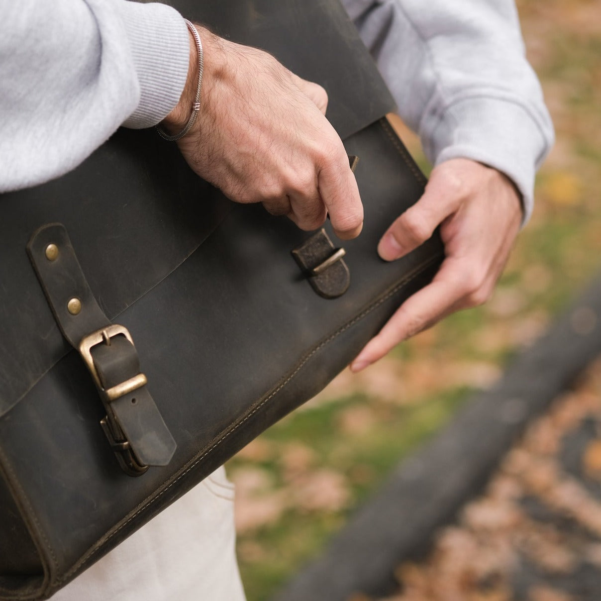 Messenger Bag XL - Kulp Detaylı | The North Fox